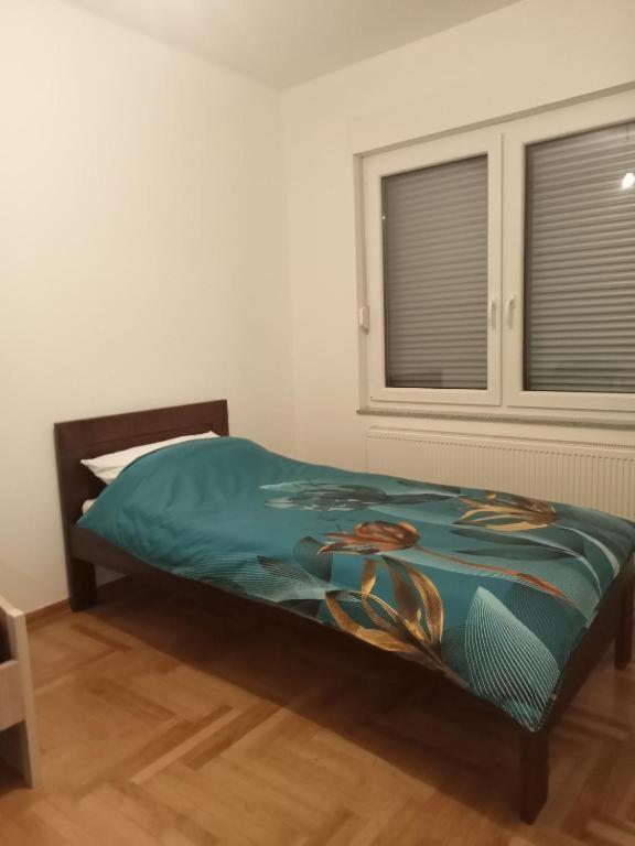 Rooms Near The Airport サラエヴォ エクステリア 写真